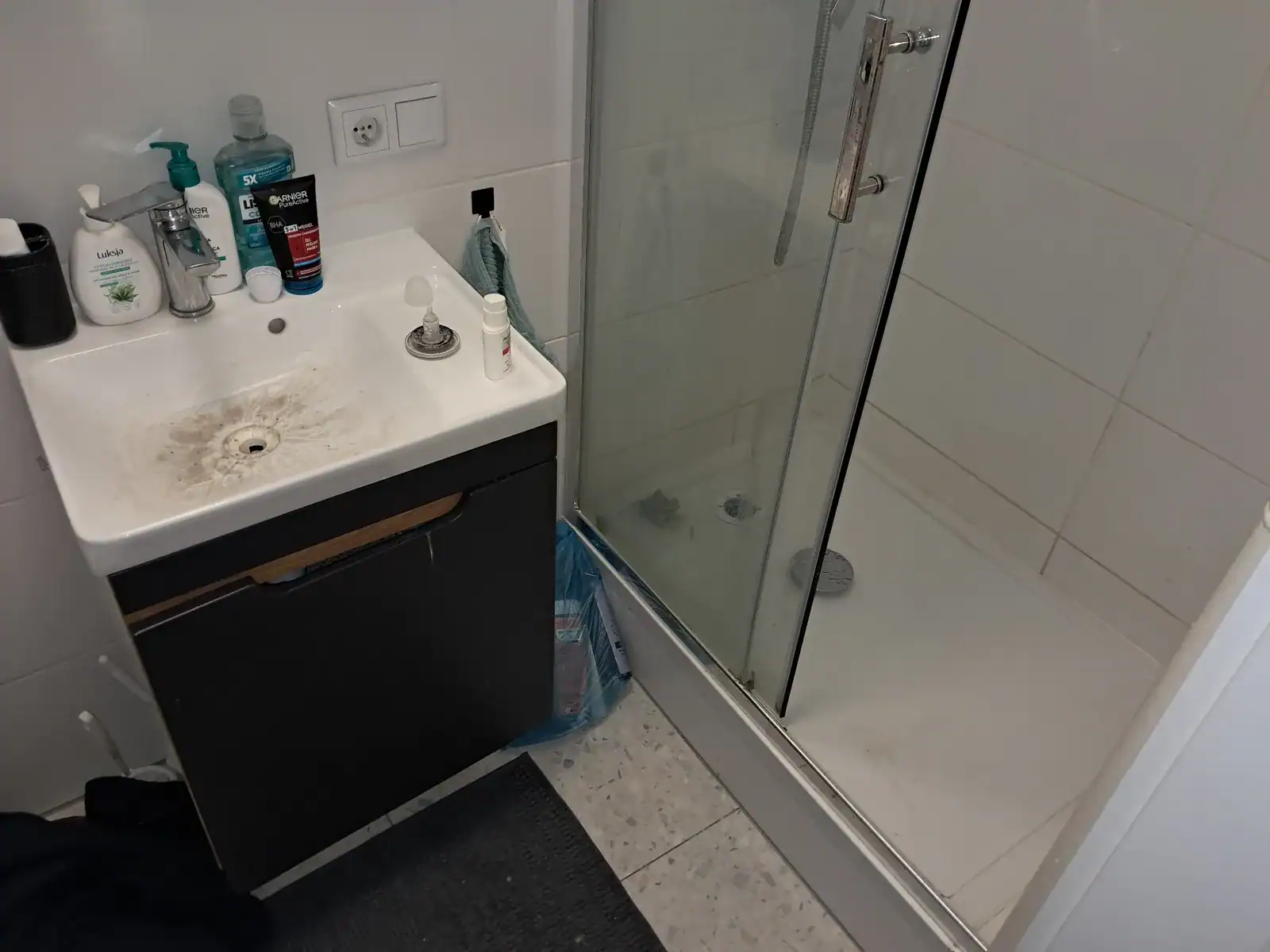Łódź Bałuty Koziny ul. Okrzei – drożny odpływ po udrożnieniu instalacji i oczyszczeniu syfonów